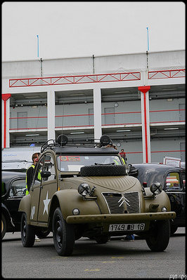 2cv army.jpg