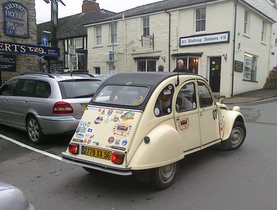 2cv Hay 01.jpg