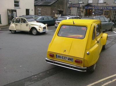 2cv Hay 02.jpg