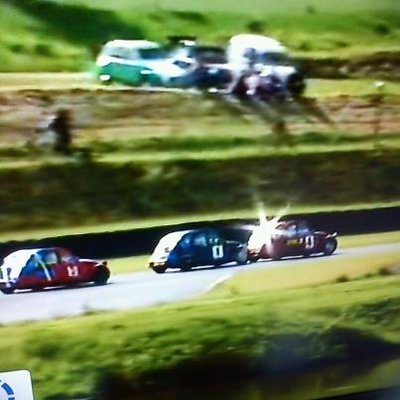 2CV at Mallory Park..jpg