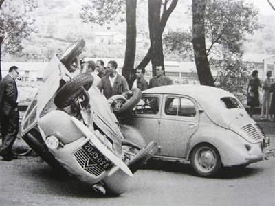4CVvs2CV.JPG