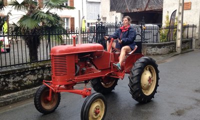 tractor.jpg
