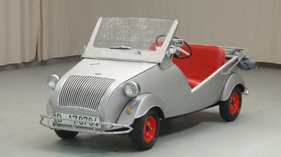 1964 Voisin Biscuter .jpg