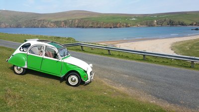 2CV@BurrafirthBeach.jpg