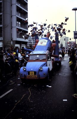 car2cv2.jpg